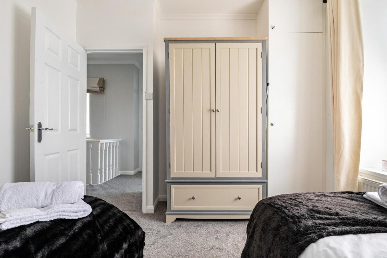 Coastal Family Stay 3-Bed Parking Wi-Fi Bridgend  Exterior photo