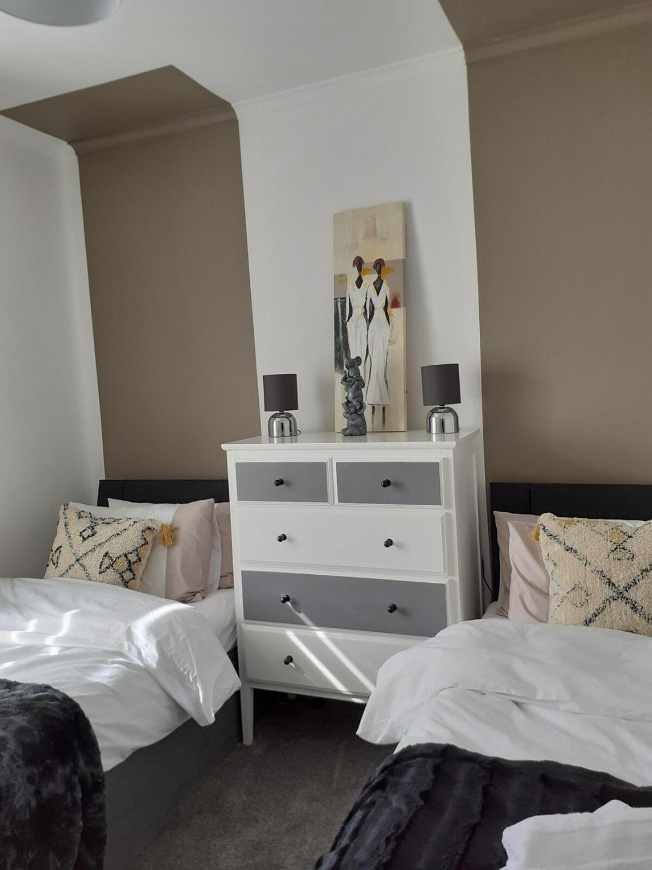 Coastal Family Stay 3-Bed Parking Wi-Fi Bridgend  Exterior photo